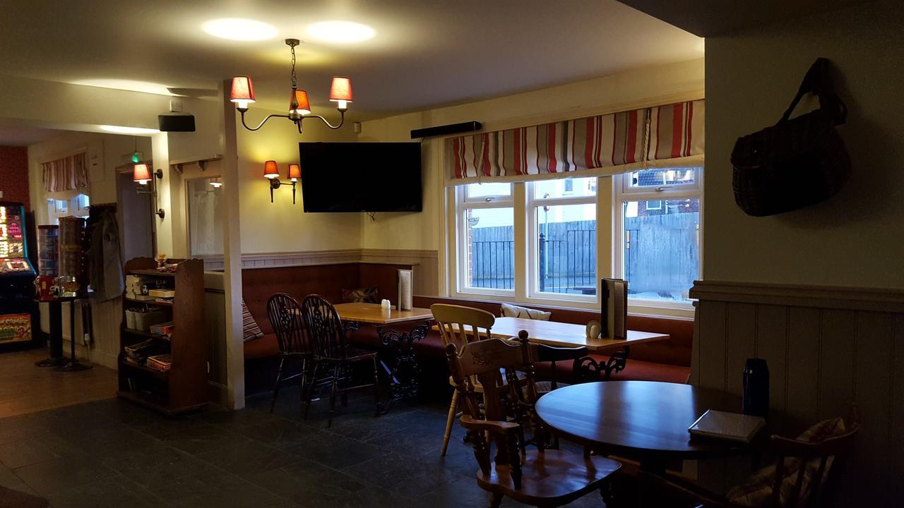 The Stag Northwood (Isle of Wight) Exterior foto